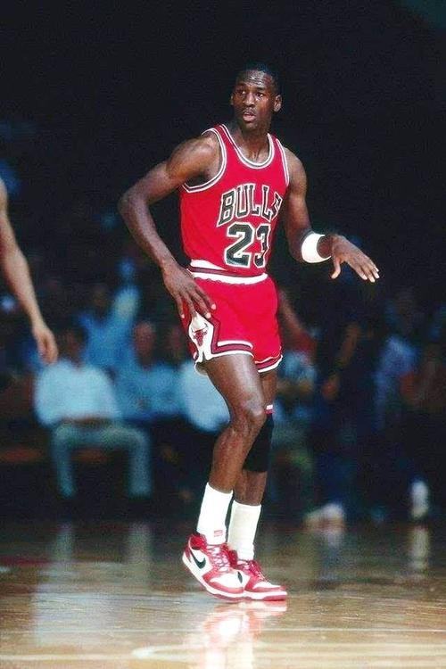 为比赛的焦 为比赛的焦