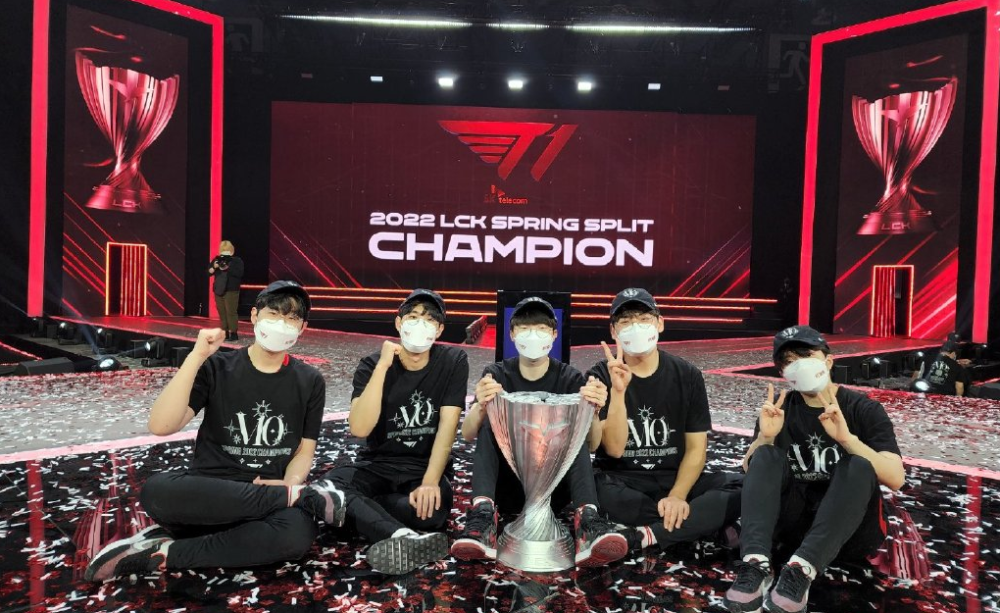 在今年夏天 在今年夏天